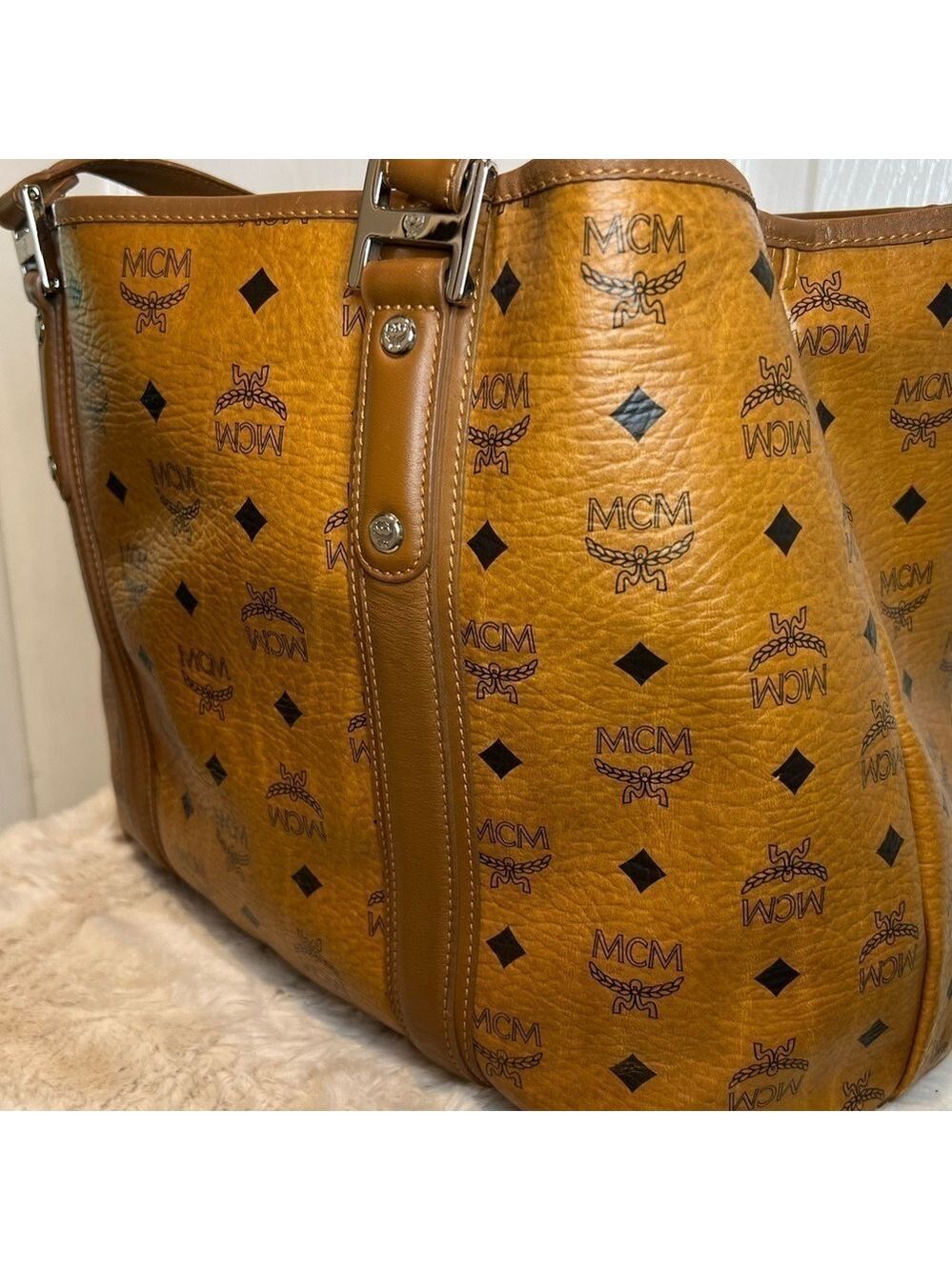 MCM COGNAC VISETOS SHOPPER TOTE BAG - Picture 3 of 15